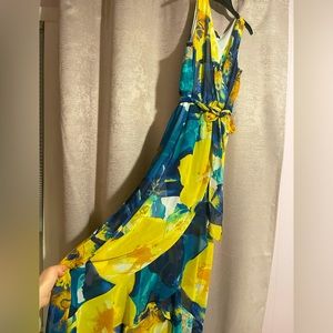 Maxi dress high low flowy ocean flowers M